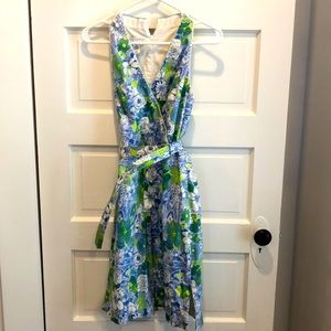 Maggy London floral belt high v neck wrap dress